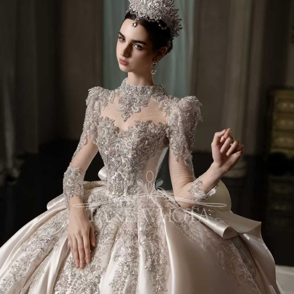 Luxury Rose Pink Sequined Ball - Embroidery Roses 评论和价格