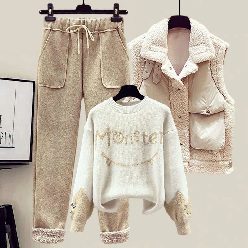 2024 Winter New Cashmere Vest  - Embroidery Vest 评论和价格